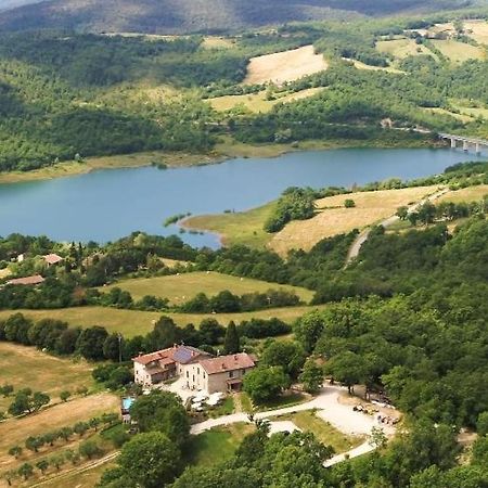 Agriturismo Le Ceregne Bio ピエーヴェ・サント・ステーファノ エクステリア 写真